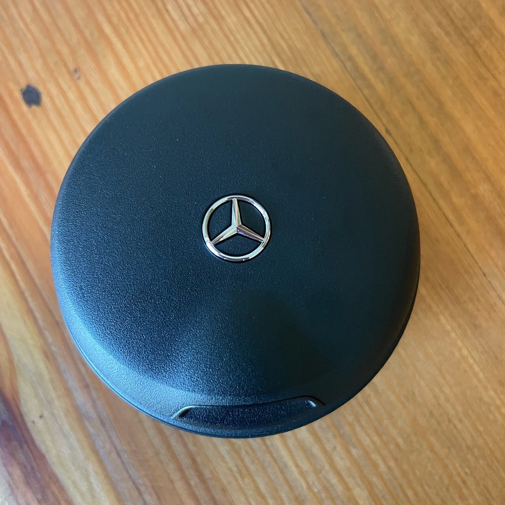 NEW MERCEDES-BENZ ASHTRAY INSERT - Picture 2 of 4